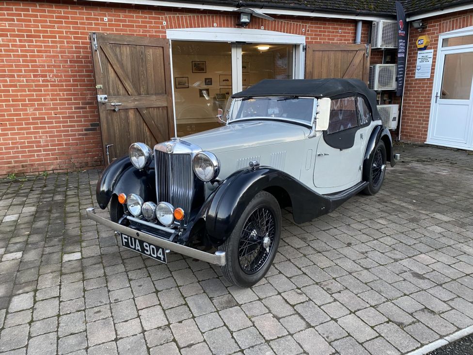 1937 MG VA Four seater tourer Photograph