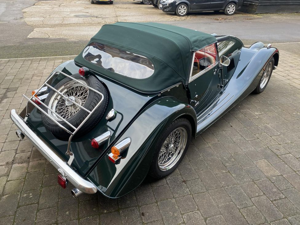 2001 Morgan Plus 8 4.6L Photograph